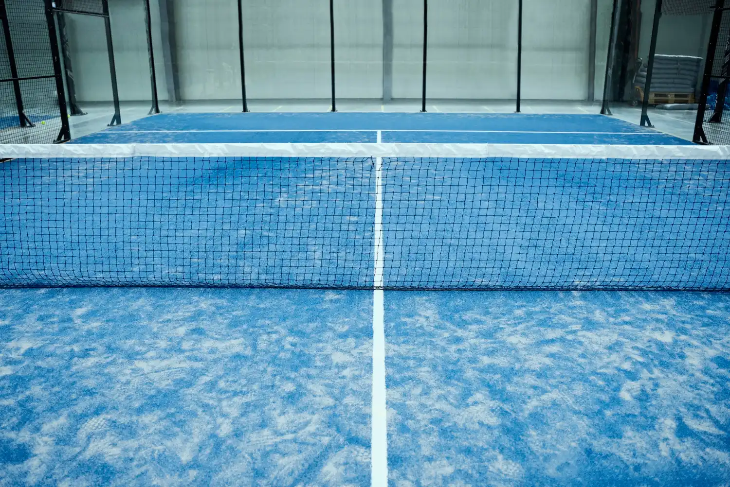 Influencia-del-calzado-en-una-pista-de-pádel-