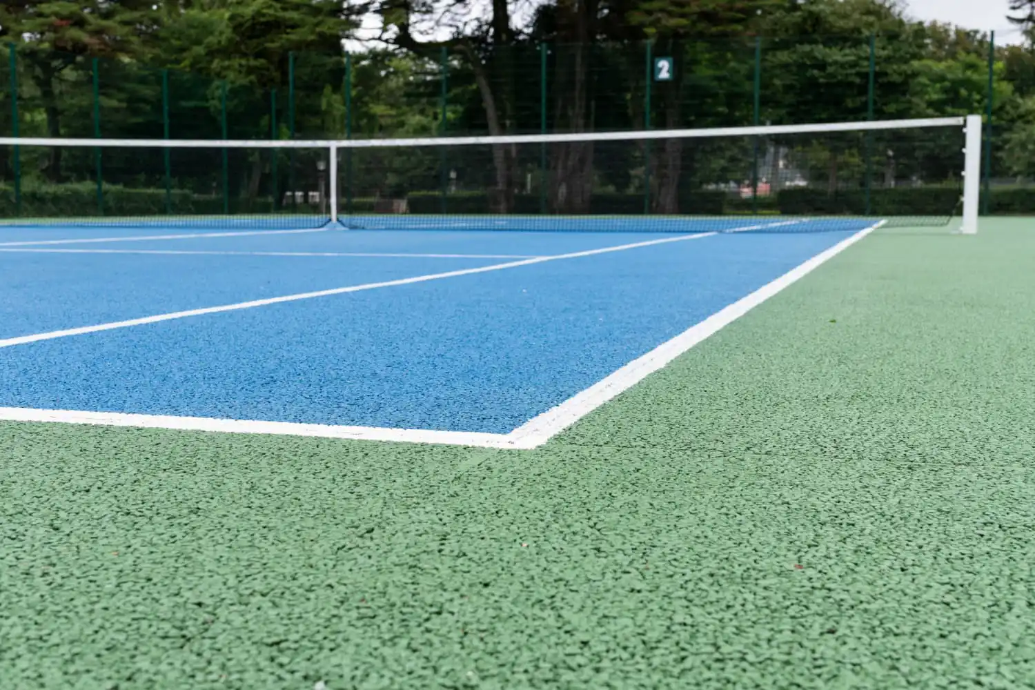 mejor-momento-para-cambiar-el-pavimento-de-una-pista-de-tenis-